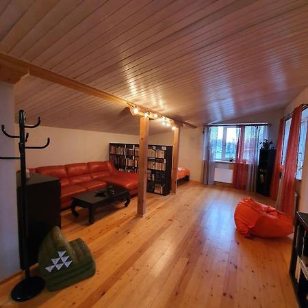 Studio Apartment And Free Airport Transfer Riga Dış mekan fotoğraf