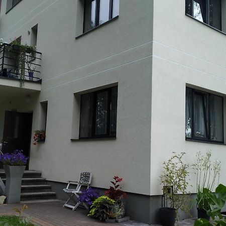 Studio Apartment And Free Airport Transfer Riga Dış mekan fotoğraf